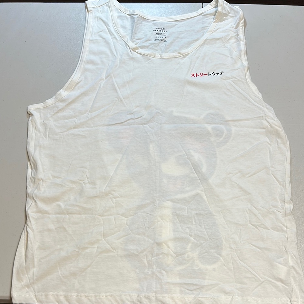 NWOT Urban Heritage White Graphic Tank Top in size XXL